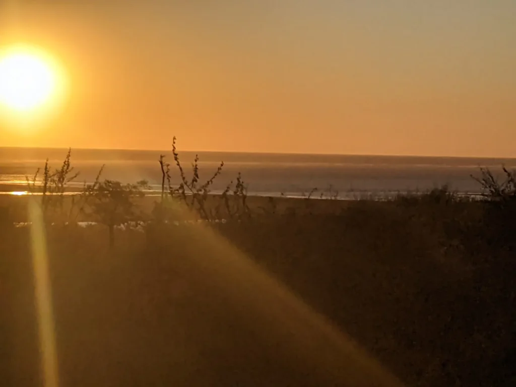Soleil couchant sur le canal du Mozambique à Anakao